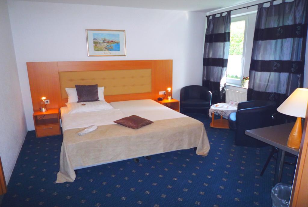 Hotel Abalone Ремшейд Экстерьер фото