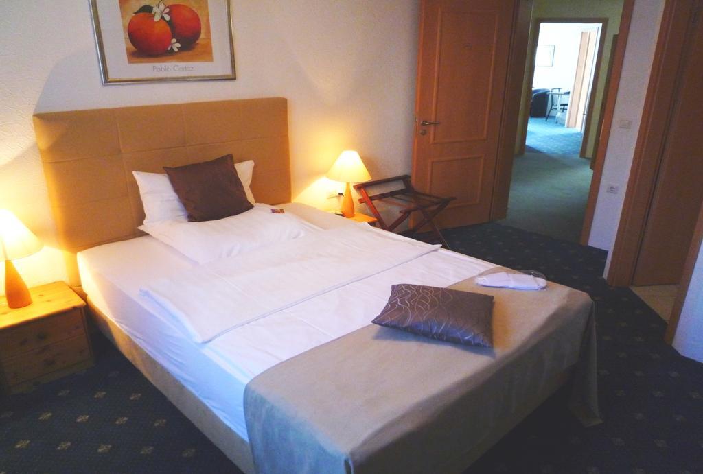 Hotel Abalone Ремшейд Экстерьер фото